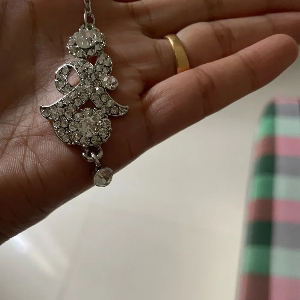 Artificial diamond full set with maang tika and earrings free size - Picture 2 of 5